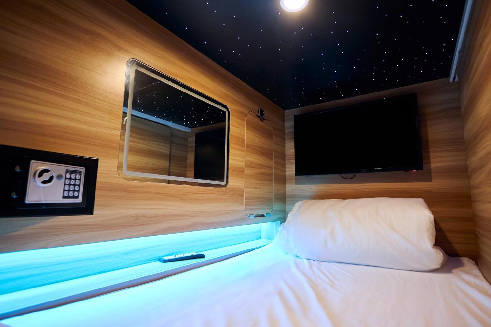 Pod Hotel Montreal Exterior foto